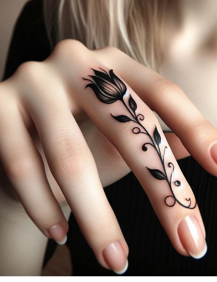 25 Beautiful Hand Tattoo Ideas for Girls: Cute, Feminine & Stylish Designs 10 image 304